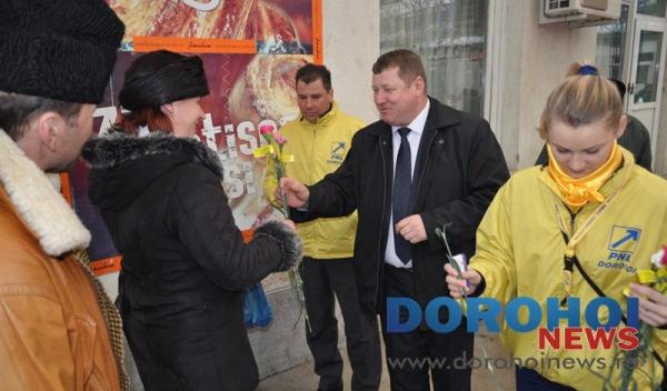 Flori impartite de PNL Dorohoi_020