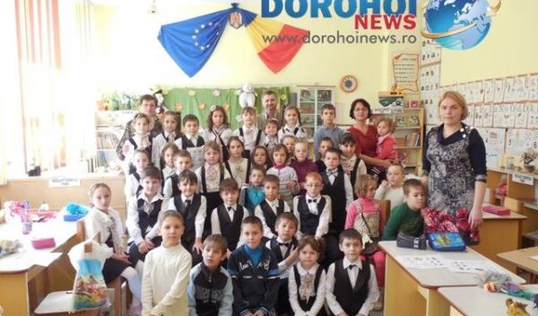 Sc AI Cuza Dorohoi_Cantam -ne jucam-cu copii ca noi