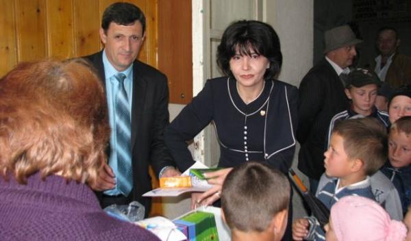 senatorul PSD Doina Elena Federovici alaturi de deputatul PNL Dumitru Verginel Gireada