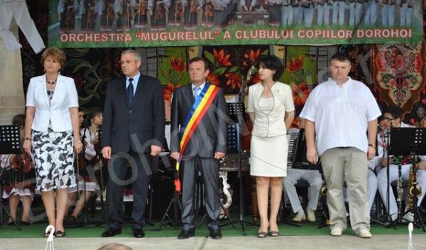 Oficialitati la Festivalul Mugurelul Dorohoi 2013_04