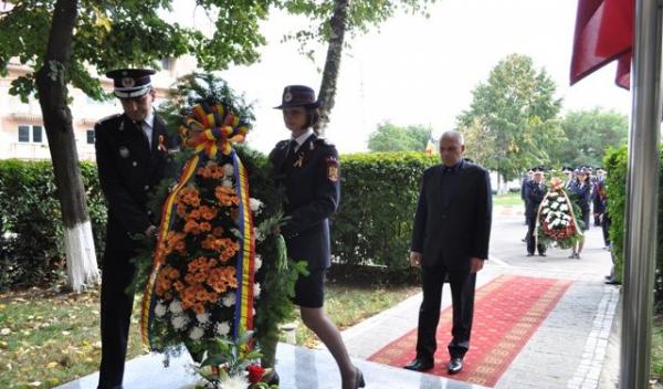 pompieri botosaneni au comemorat eroi_1