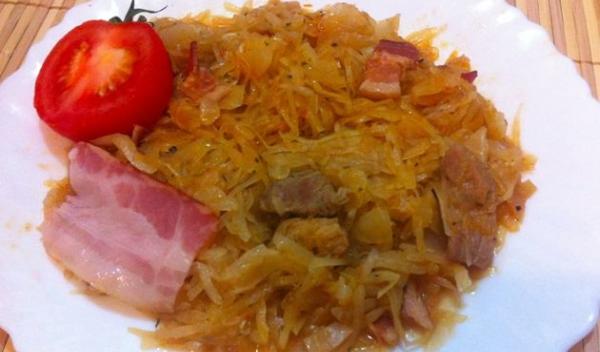 mancare de varza cu carne de porc