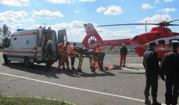 Elicopter SMURD chemat pentru un caz urgent la Botoşani -2