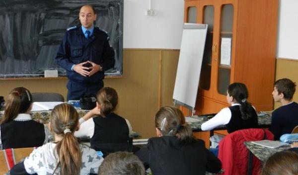 Activităţi şcoli 25.09.2013 012