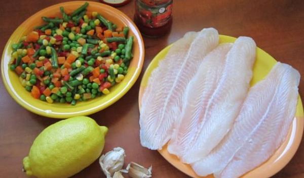 Peste file cu legume la cuptor