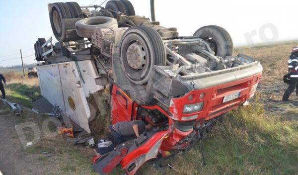 Autotren rasturanat la Carasa_21