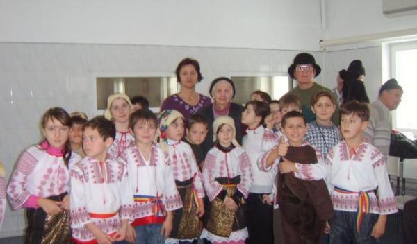 Colindăm pe bătrâni
