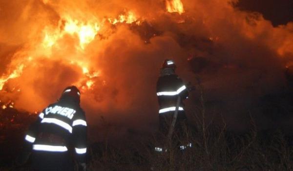 incendiu furaje