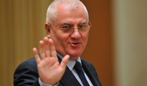 DUMITRU DRAGOMIR