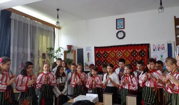 Cetatean roman, cetatean european, Scoala A.I.Cuza, Dorohoi_08