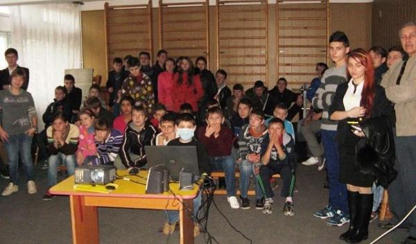 Liceul Ion Pillat01
