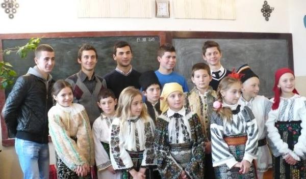 Liceul Regina Maria actiune de voluntariat