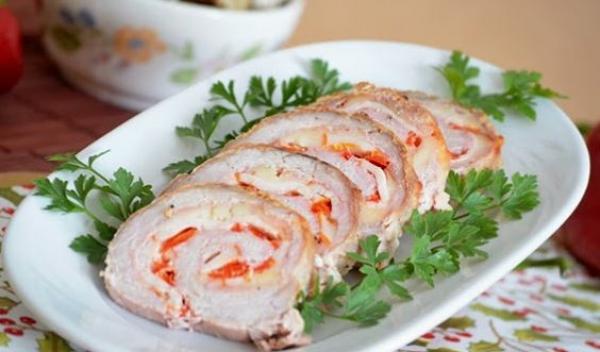 Rulada de porc cu legume