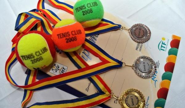 Tenis 10 001