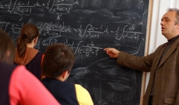 scoala_profesor