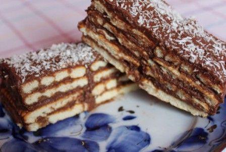 Tort de biscuiti cu crema de cacao