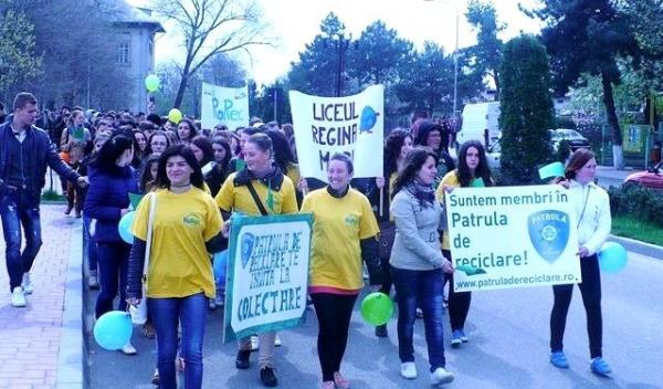Marș eco pe străzile din Dorohoi pentru colectarea DEEE