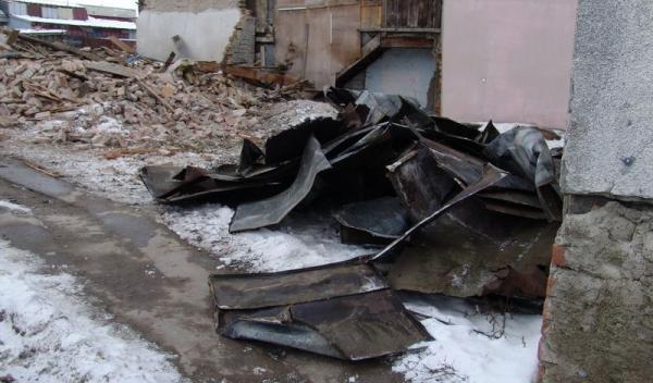 Etapa a doua a demolarii 001
