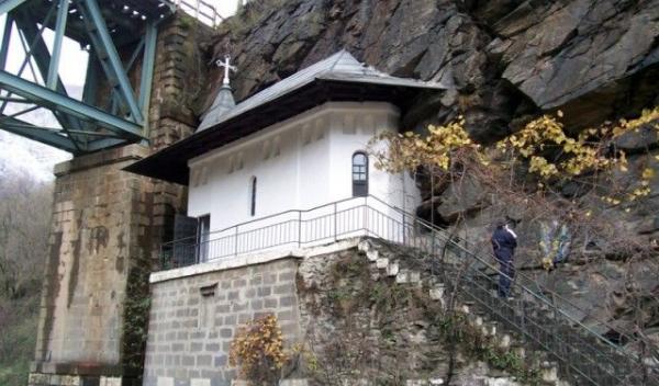 piatra scrisa