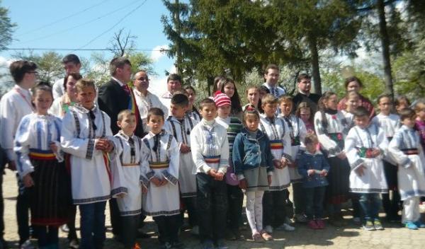 Ibanesti -Sarbatoarea tinerilor si a copiilor