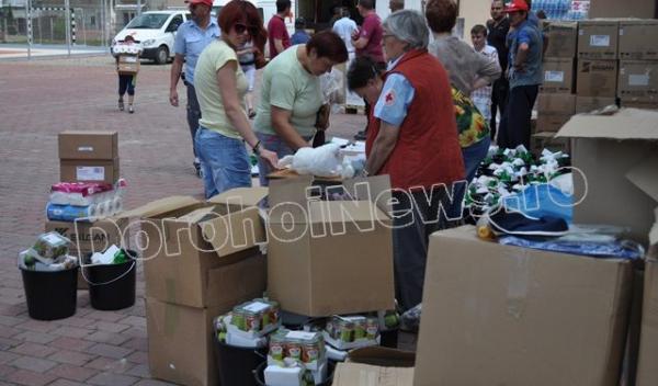 Ajutoare de la Crucea Rosie din Neuburg, Germania distribuite la Dorohoi_19