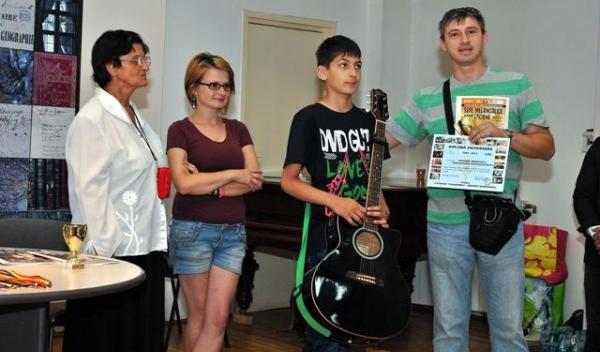 Arlechin Botosani (4)
