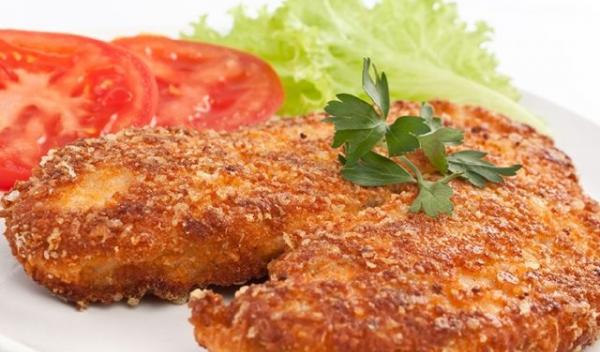 Piept-de-pui-in-crusta-de-parmezan