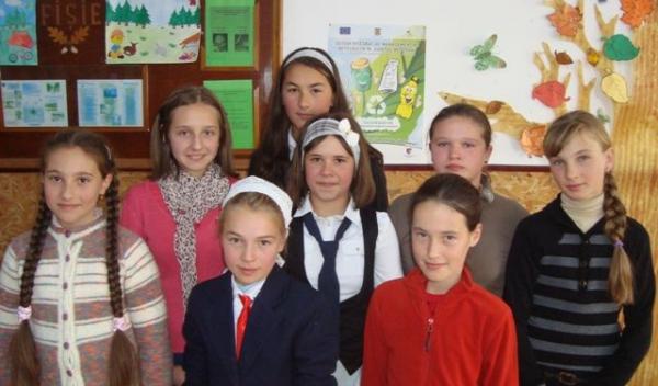 Scolii gimnazile Lozna si Strateni