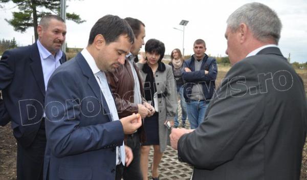 Oficialitati in vizita de lucru la Braesti_11
