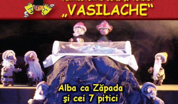 alba-ca-zapada-si-cei-7-pitici