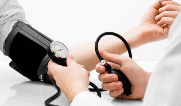 Cum să ţii sub control hipertensiunea arterială prin alimentaţie şi stil de viaţă