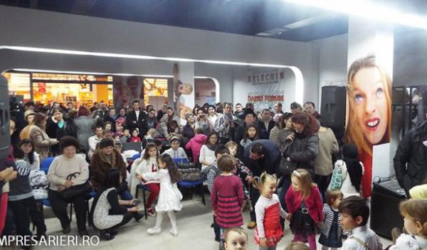 MOS NICOLAE - CLUBUL ARLECHIN LA BOTOSANI SOHOPPING CENTER 1