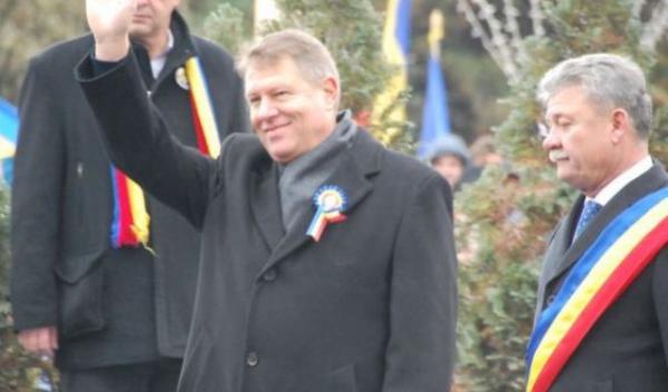 Iohannis depune jurământul