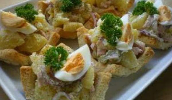 salată de cartofi