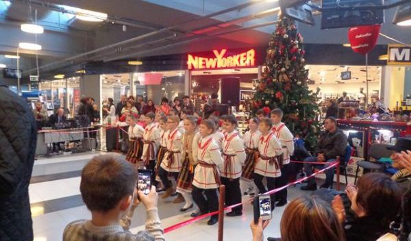 Dorohoi - Povesti de iarnă - Carrefour Botosani_01