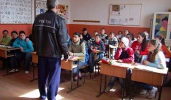 politisti-elevi