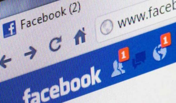 facebook-banner-on-computer