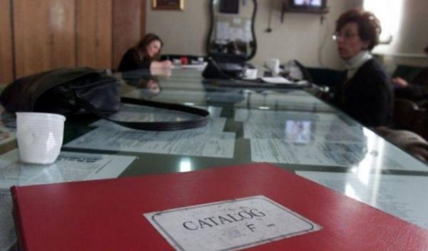 Profesorii de religie, plătiţi ilegal din banii statului - O asociaţie anunţă că sesizează Curtea de