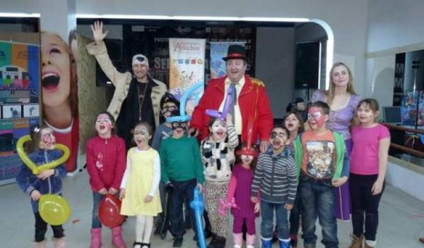 profesorul de joaca - clubul arlechin - botosani shopping center 01