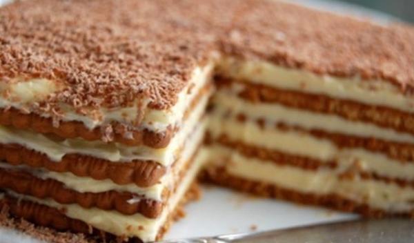 tort de biscuiti