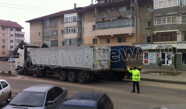 Trafic blocat in Dorohoi_08