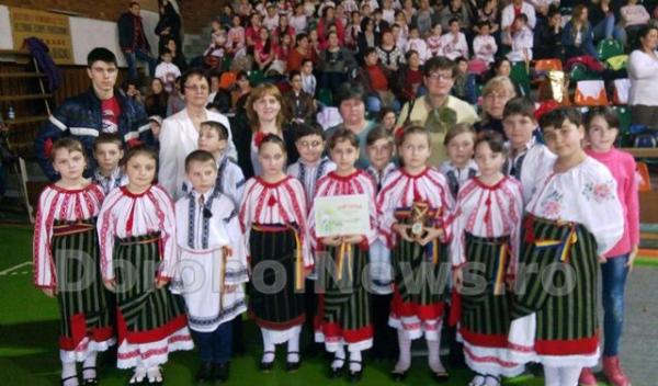 Premiul I la concursul de dansuri populare de la FOCSANI