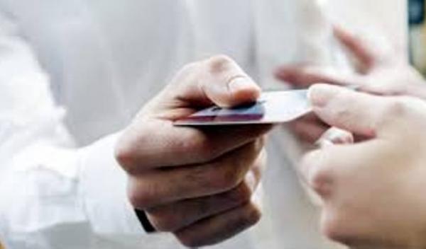 card pentru tineri