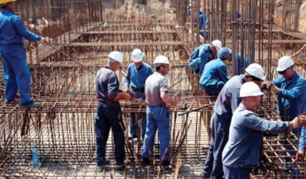 muncitori constructii