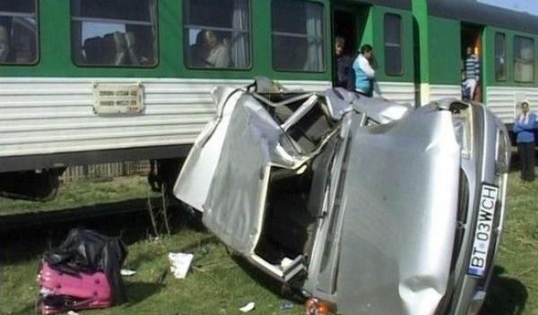 Accident feroviar Podeni