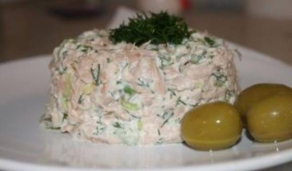Salată de ton cu maioneză