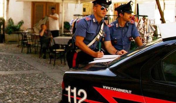 Cetăţeni români, salvaţi de poliţie