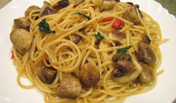 spaghete-cu-ciuperci